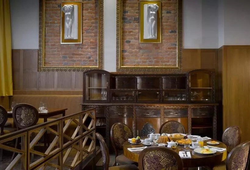 Grandezza Hotel Luxury Palace