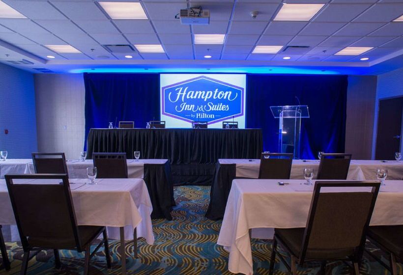 هتل Hampton Inn & Suites By Hilton St. John S Airport