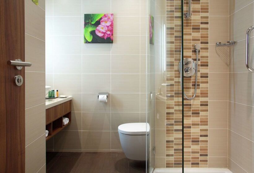 בית מלון כפרי Hilton Garden Inn Moscow New Riga