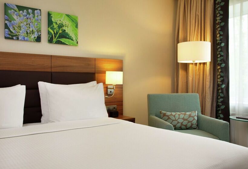בית מלון כפרי Hilton Garden Inn Moscow New Riga