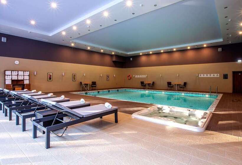 בית מלון כפרי Hilton Garden Inn Moscow New Riga