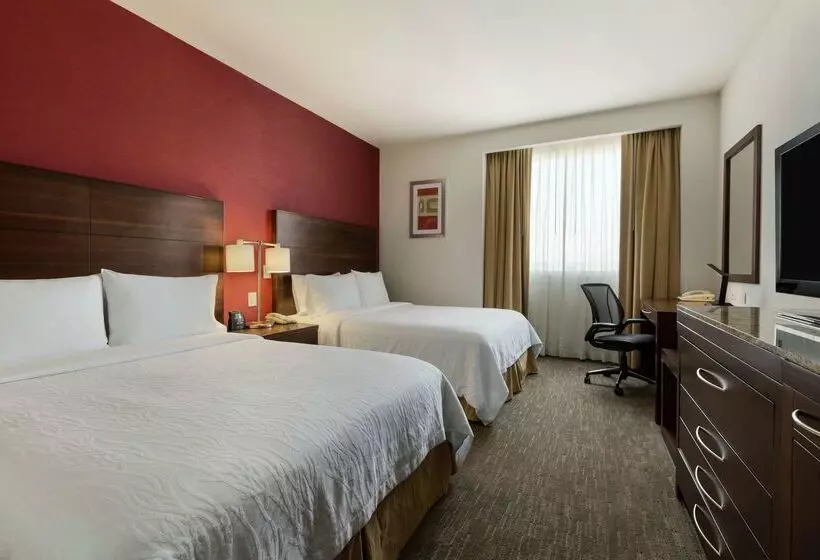 هتل Hilton Garden Inn Queretaro