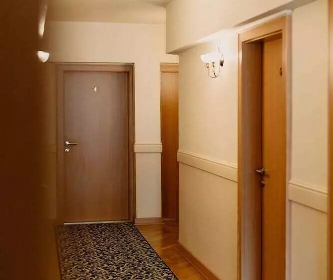 호텔 Korona Pension And Restaurant