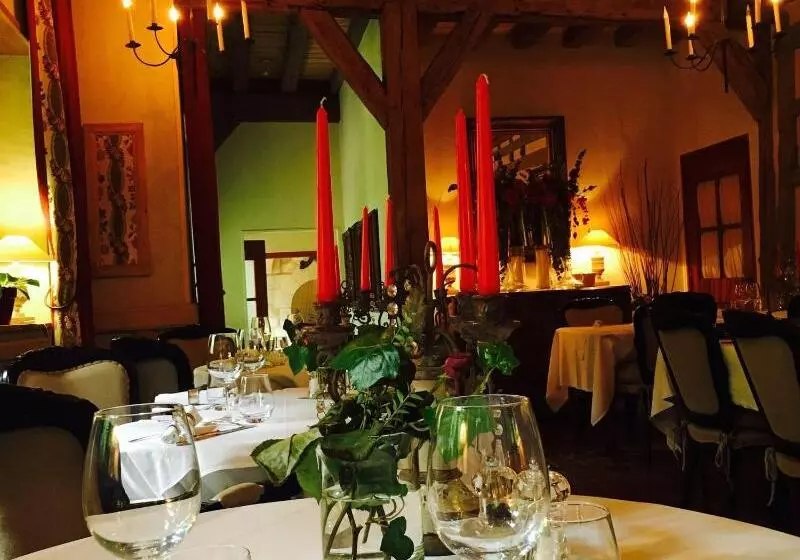 Отель La Maison De Rhodes Le Champ Des Oiseaux