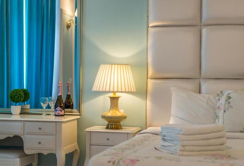 فندق Phoenicia Holiday Resort