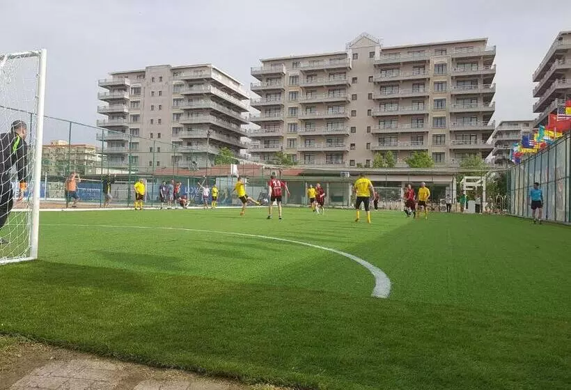 فندق Phoenicia Holiday Resort