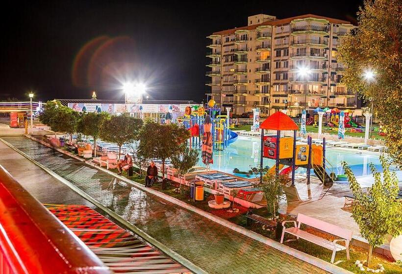 فندق Phoenicia Holiday Resort