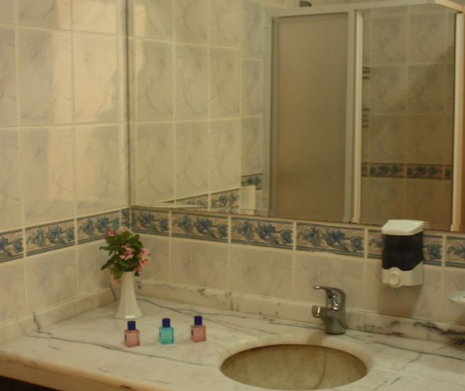 فندق Poseidon Cesme Resort