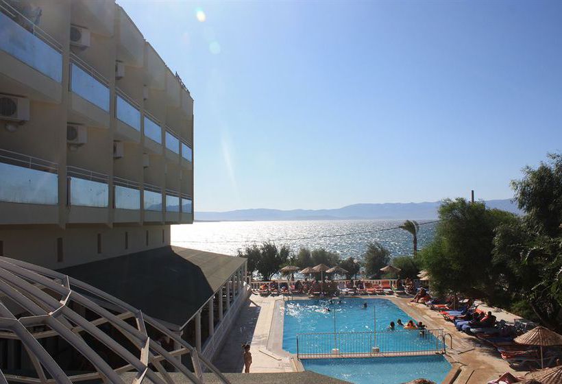 فندق Poseidon Cesme Resort