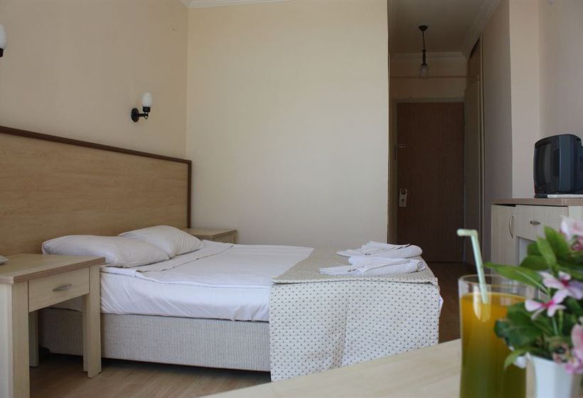 فندق Poseidon Cesme Resort