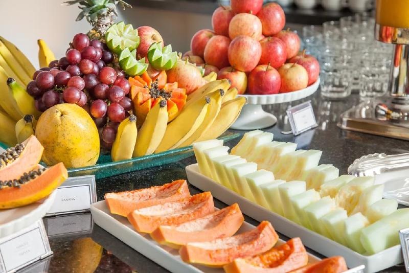 ホテル Esuites Belo Horizonte Minascasa