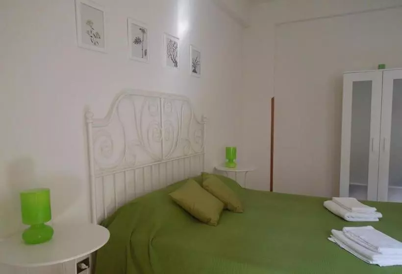 ホテル Rosso Di Sera Bed & Breakfast