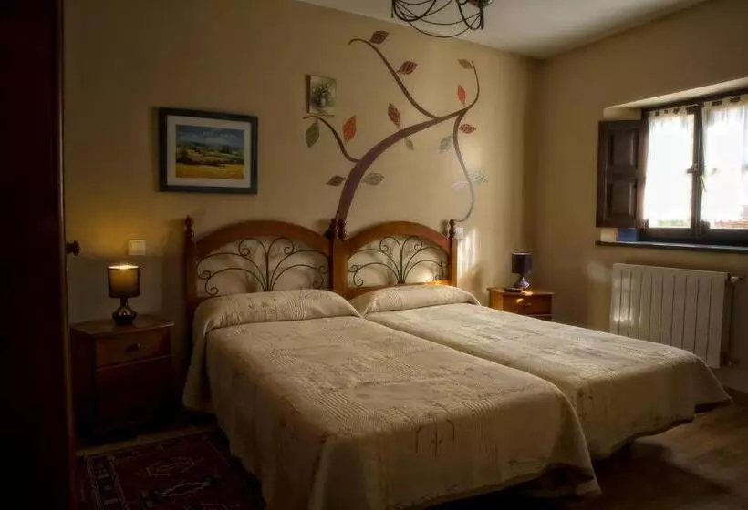 בית מלון כפרי Trisileja En Puente Romano