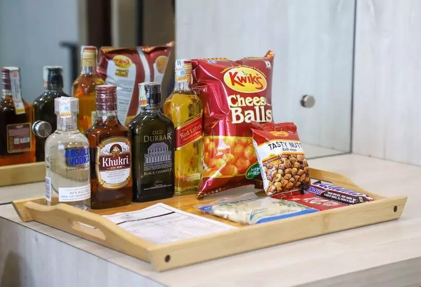 استراحتگاه Chitwan Midtown