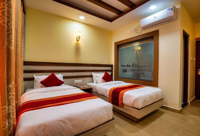 리조트 Chitwan Midtown