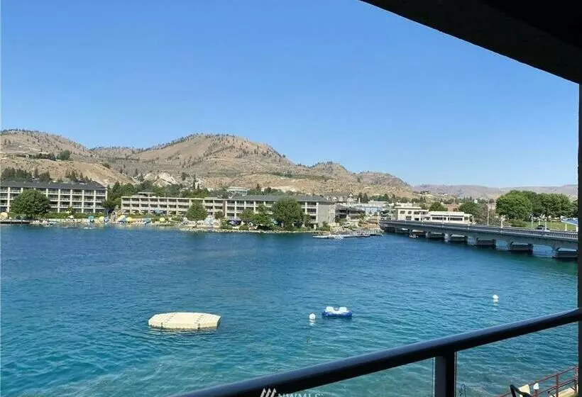 Grandview Lake Chelan  Waterfront View, Pool, Hot Tub, Golf, 1 Min To Downtown
