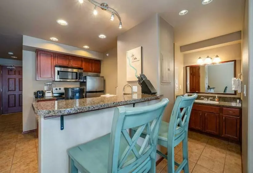 Grandview Lake Chelan  Waterfront View, Pool, Hot Tub, Golf, 1 Min To Downtown