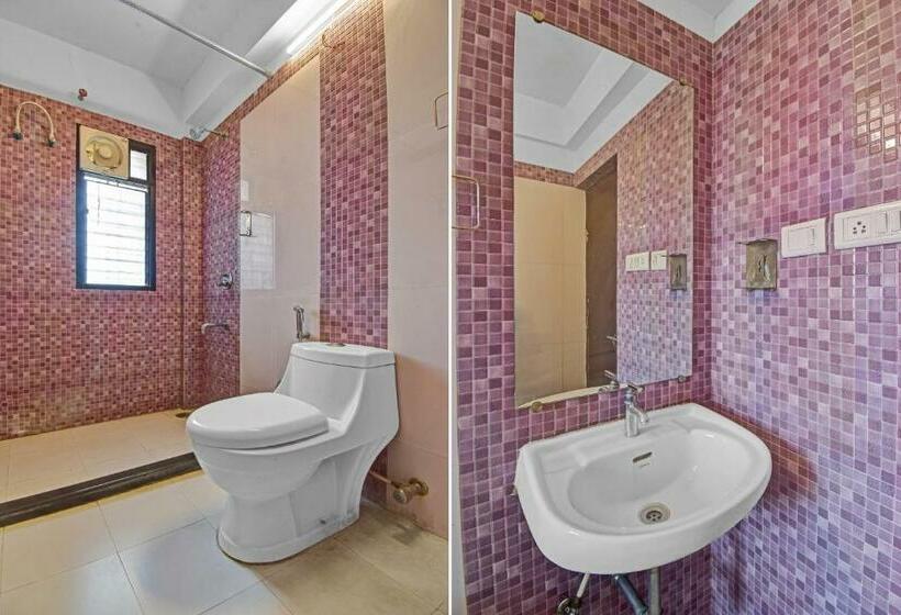 ホテル Collection O 85408 Classic