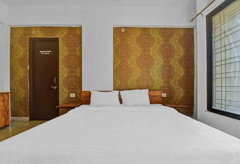 ホテル Collection O 85408 Classic