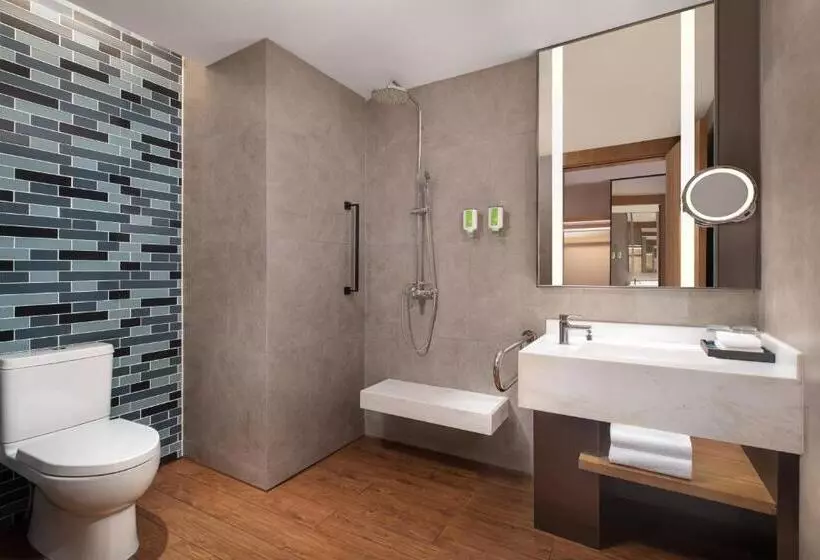 Hotelli Fairfield By Marriott Baiyin Downtown