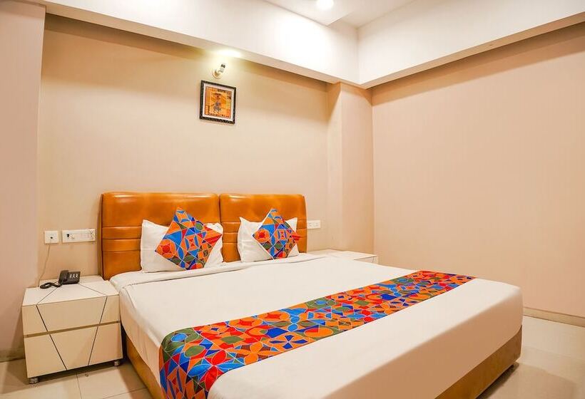 Fabhotel Divine Casa