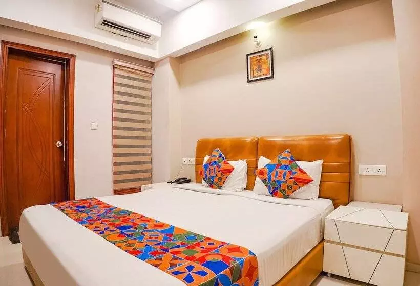 Fabhotel Divine Casa