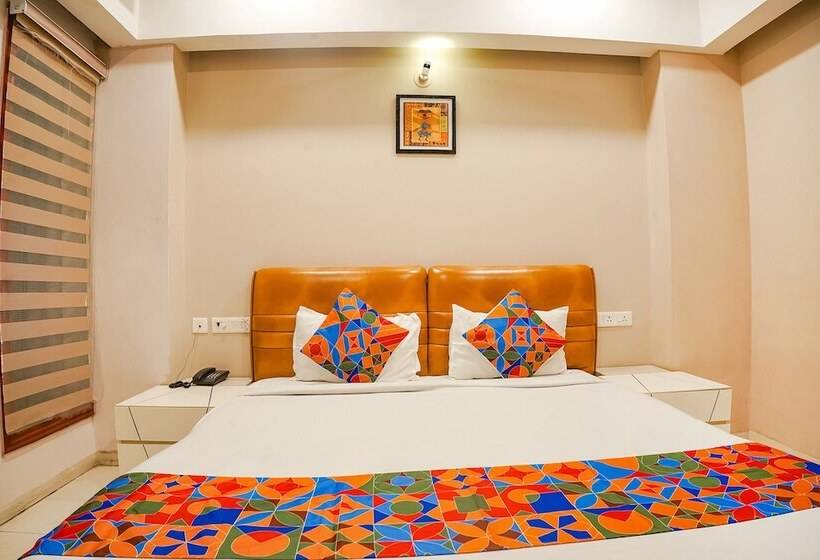 Fabhotel Divine Casa