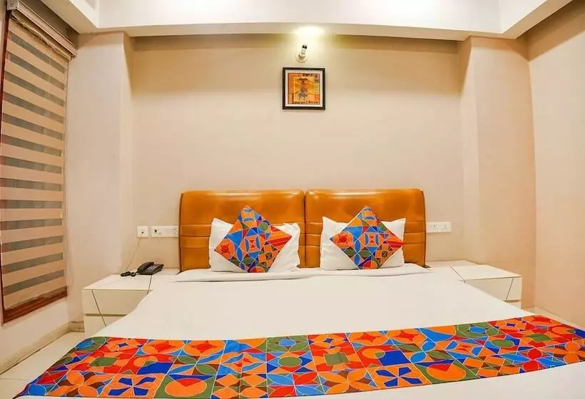 Fabhotel Divine Casa