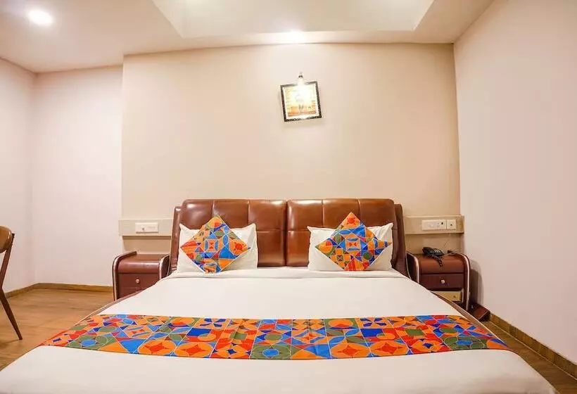 Fabhotel Divine Casa