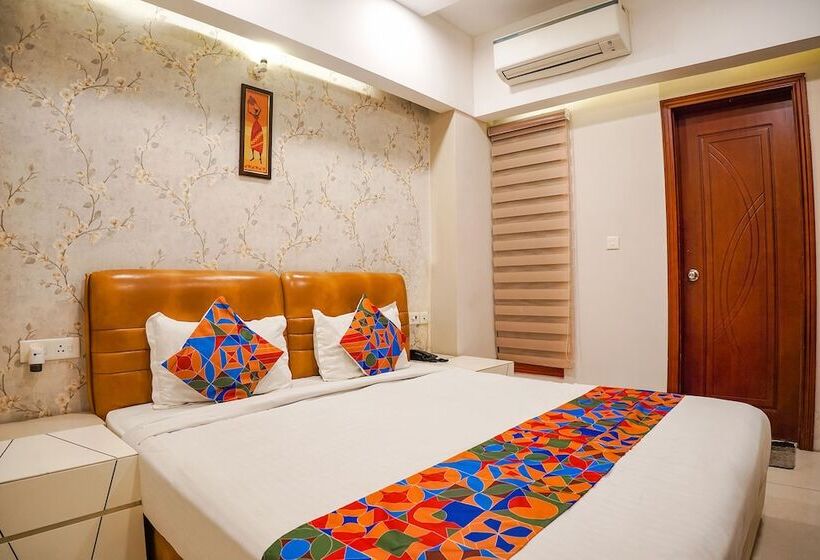 Fabhotel Divine Casa