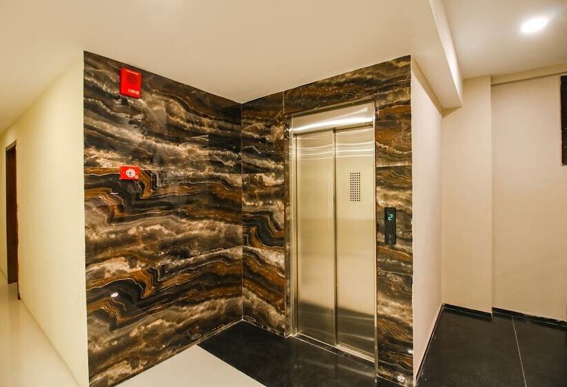 Fabhotel Divine Casa