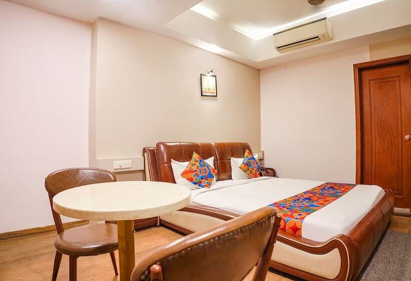 Fabhotel Divine Casa