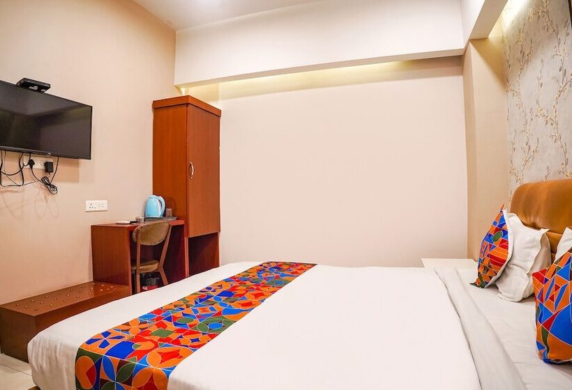 Fabhotel Divine Casa