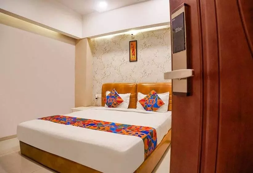 Fabhotel Divine Casa