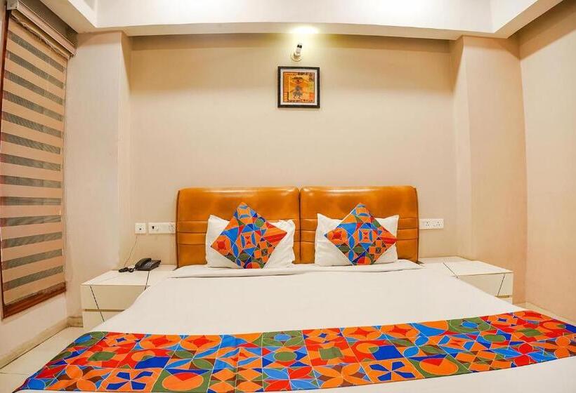 Fabhotel Divine Casa