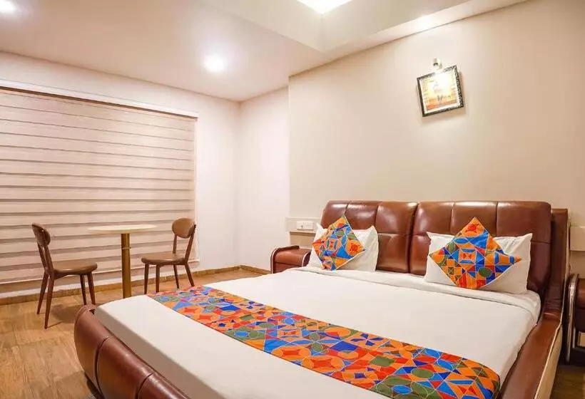 Fabhotel Divine Casa