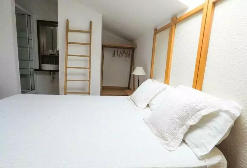 ペンション The Ocean House   Baleal