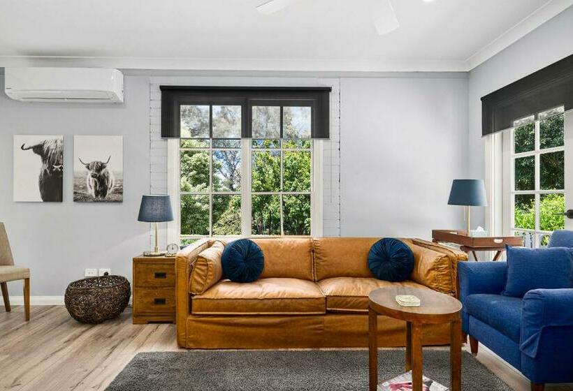 فندق صغير Lush And Charming Country Escape, Stunning Gardens