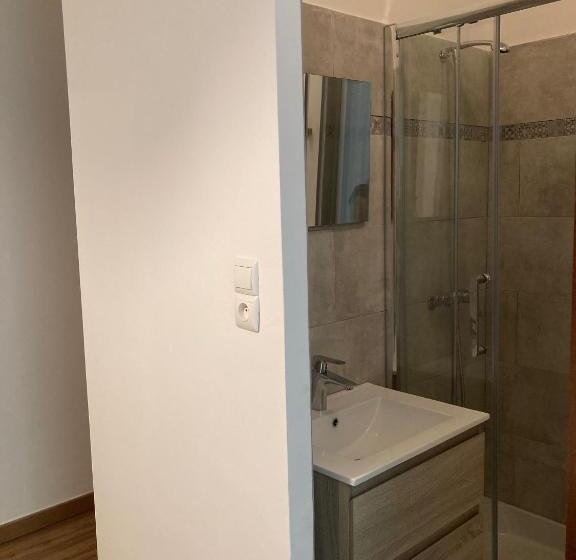 민박 L Auberge De La Goutille