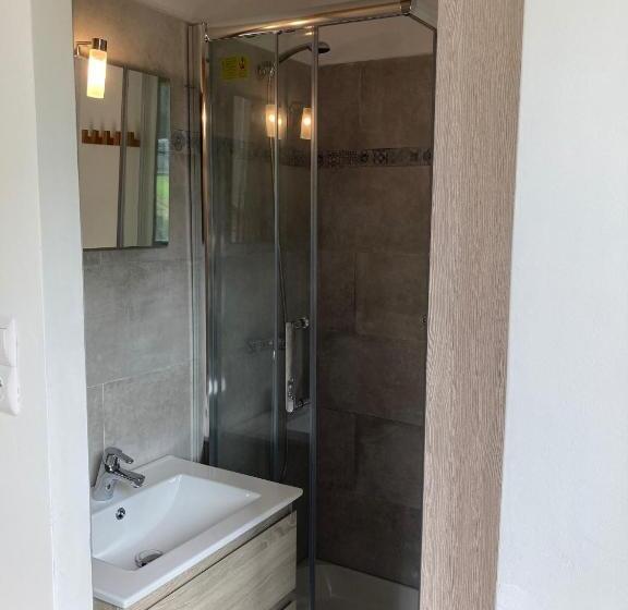 민박 L Auberge De La Goutille