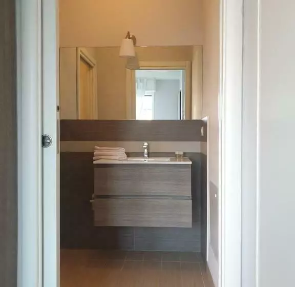 Michelangelo Apartments