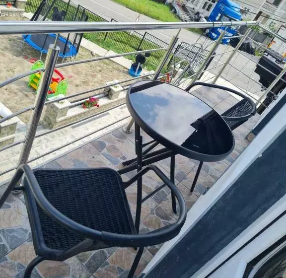 Majatalo Casa Dintre Munti