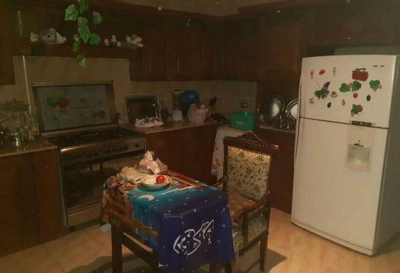 پانسیون Kenzy Guest House