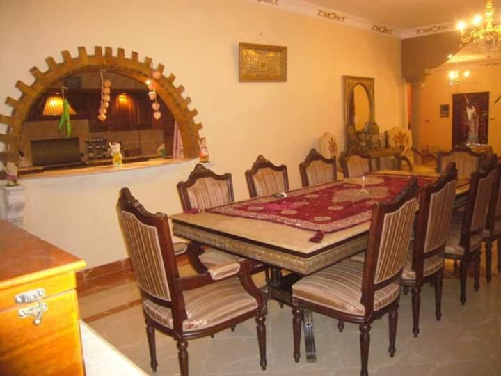 پانسیون Kenzy Guest House