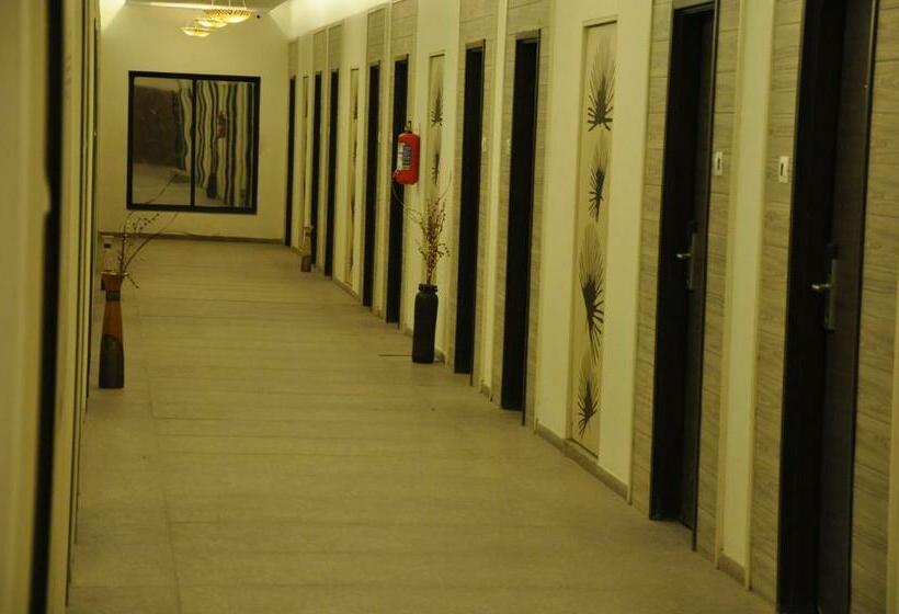 Pride Biznotel Manjusar Vadodara Near Sokhda Lake