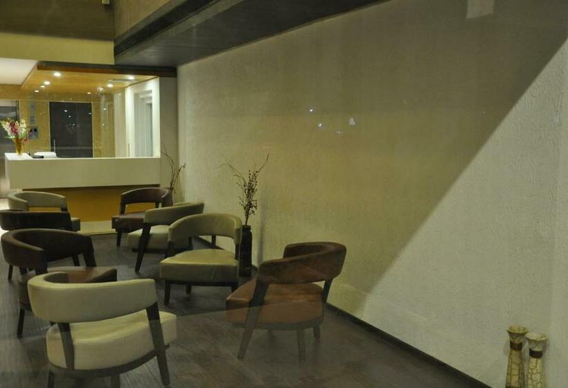 Pride Biznotel Manjusar Vadodara Near Sokhda Lake