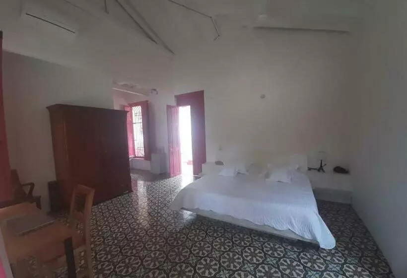 ベッドアンドブレックファースト Casa Etnika