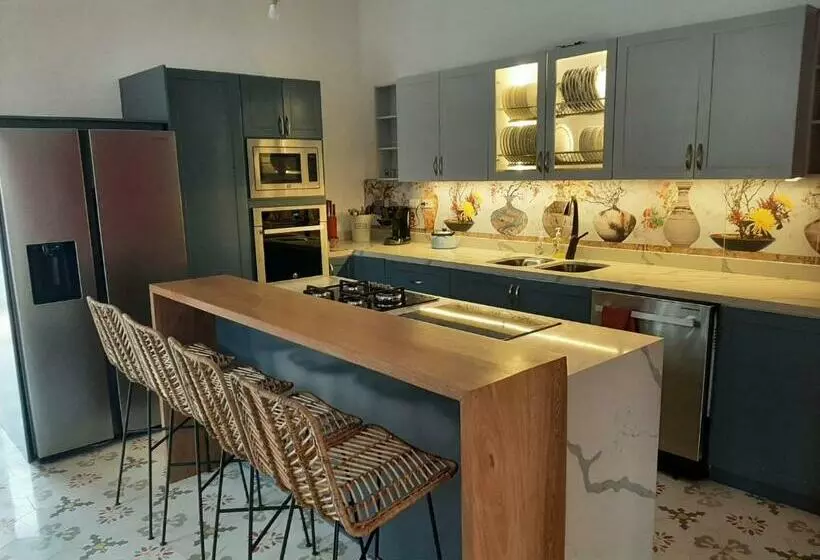 ベッドアンドブレックファースト Casa Etnika