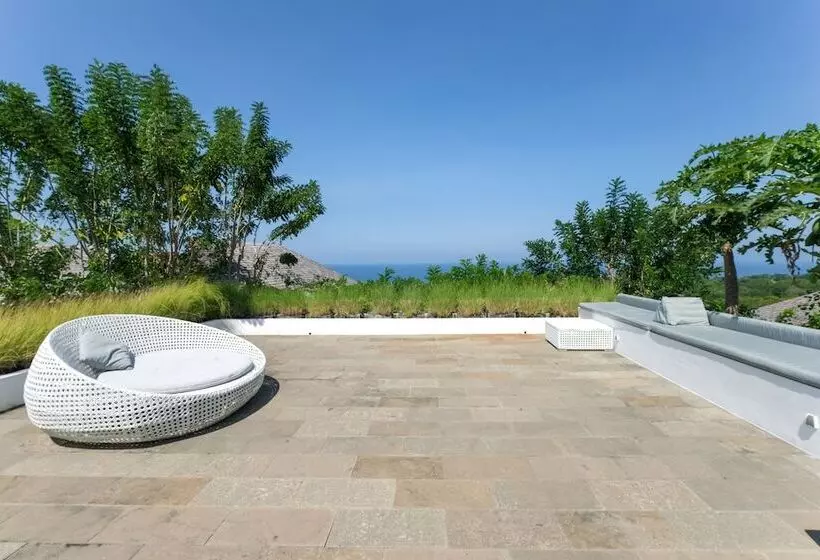 Lomakeskus Salty Breeze Bali