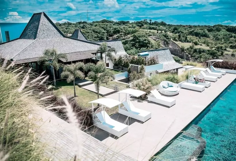 Lomakeskus Salty Breeze Bali